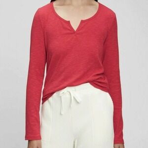 New Split Neck LS Tee XS Red Notch Gap Body